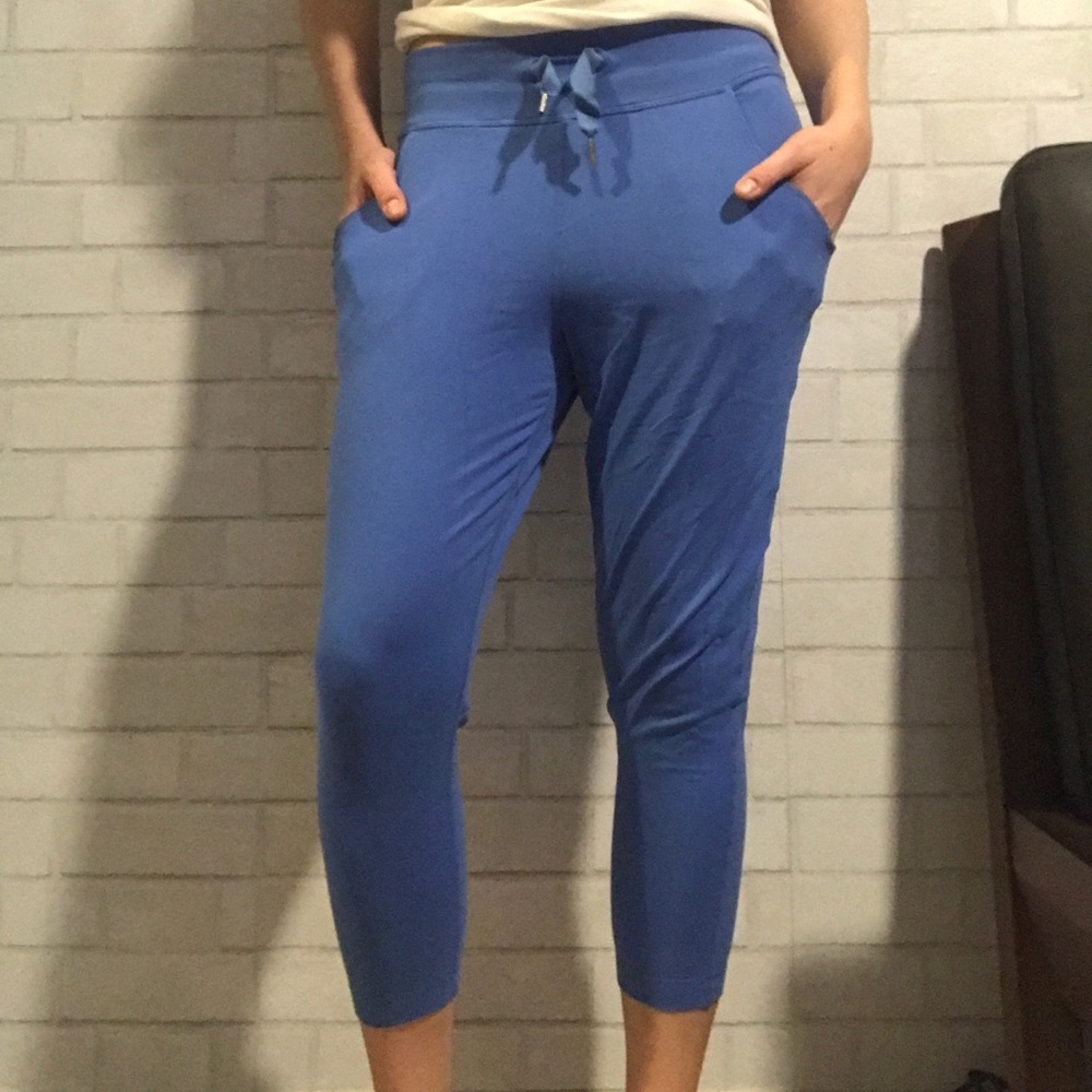 Lululemon workout capris